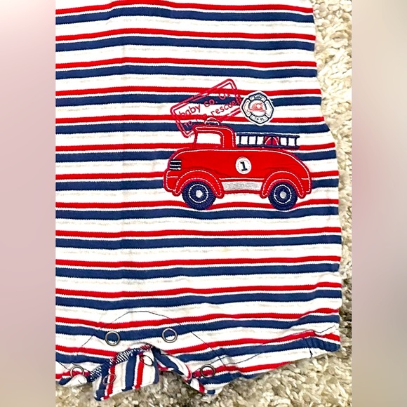 Carter’s One-Piece Shorts Romper, Fire Truck, Baby Boy, Size 9 Months - Picture 2 of 2